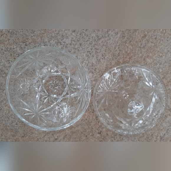 * Vintage Glass Candy Dish With Lid - Picture 3 of 4